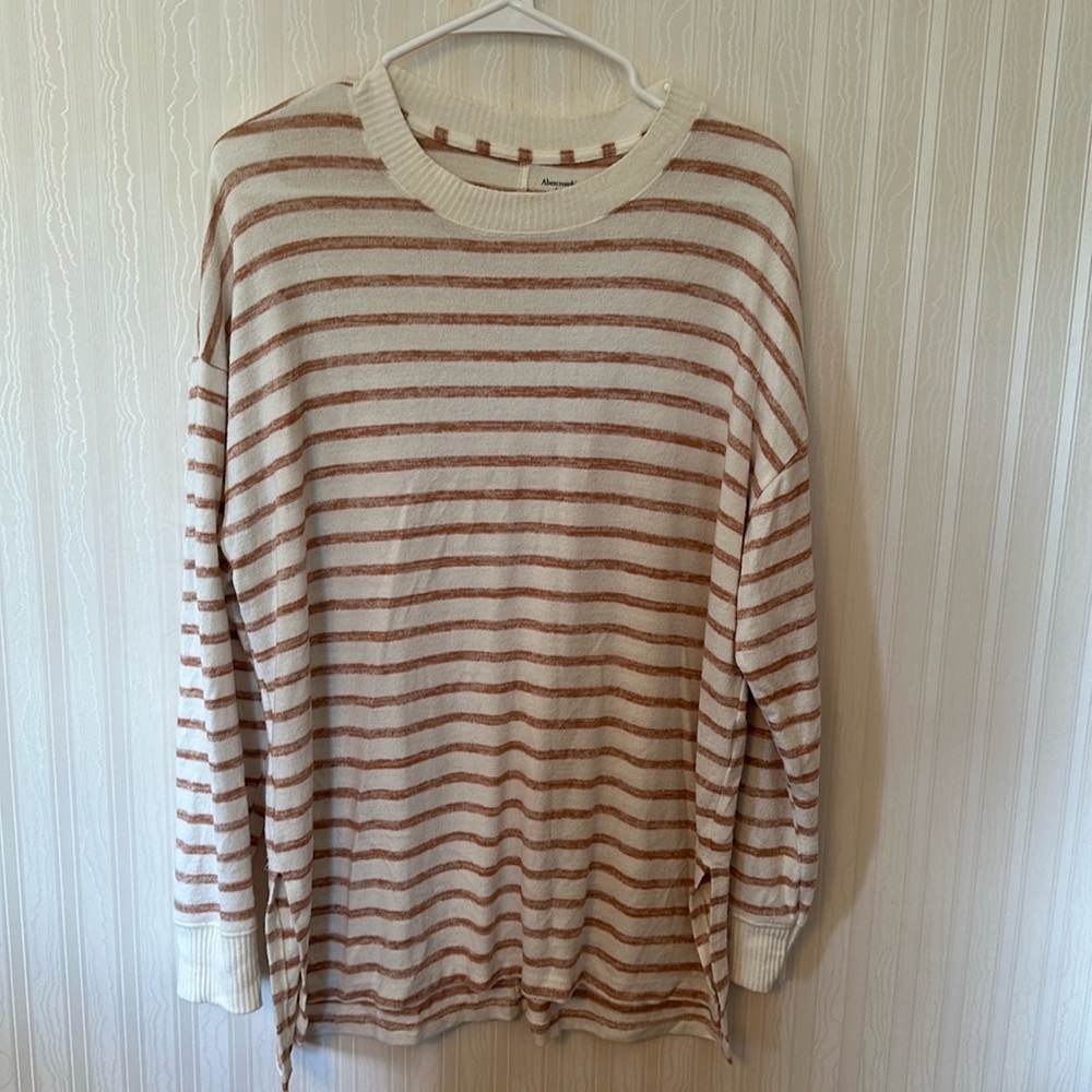 Abercrombie soft AF striped tee
